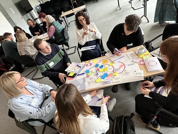 Groupe en discussion